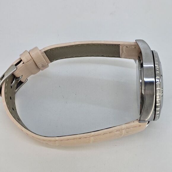 Guess Women\'s Watch 38MM‎ Gray Dial Day Date 24H New Pink Leather Bands Battery main image 13